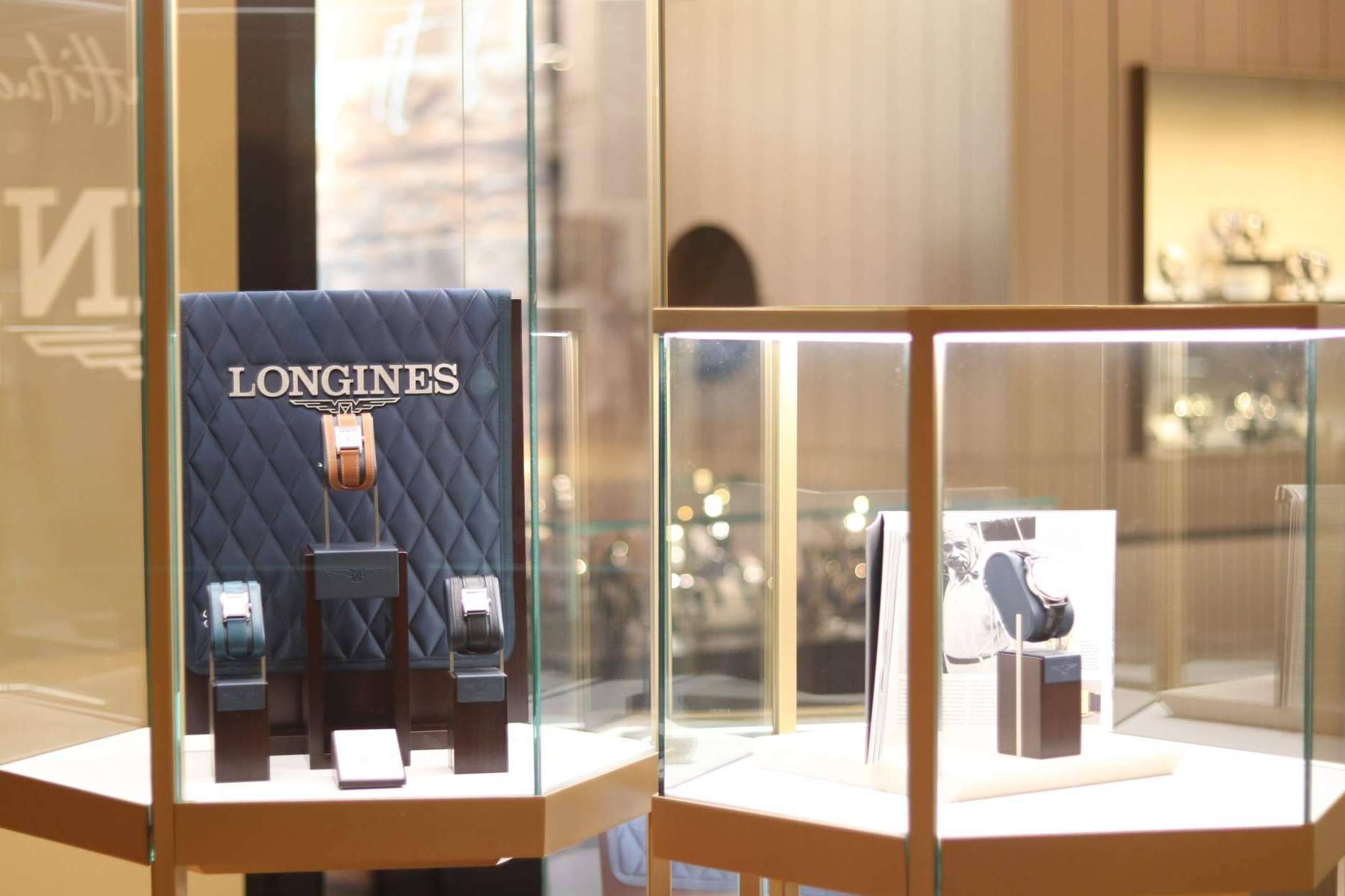 La marca de relojería suiza Longines hace el lanzamiento de sus últimos modelos en The Embassy