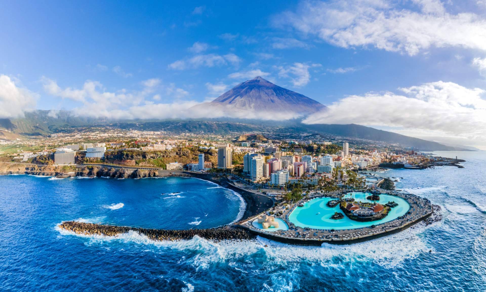 Alquicoche expande sus servicios de alquiler de coches a las Islas Canarias