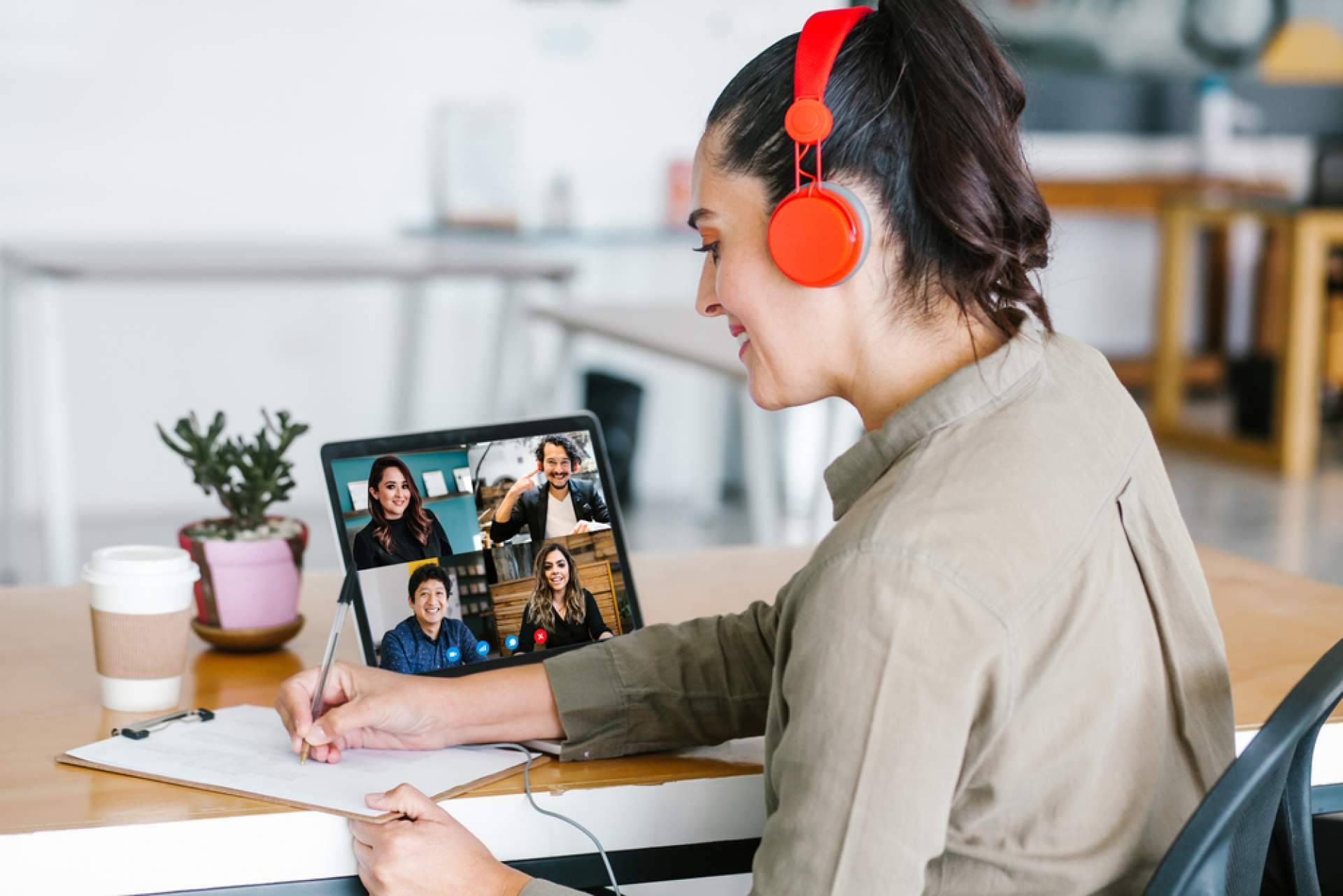 Soluciones personalizadas para conectar con profesionales de la construcción en Barcelona
