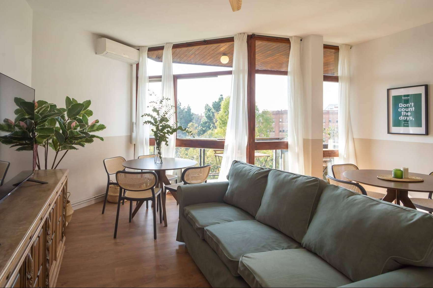 Tras dos años de trámites, Haaus® Coliving logra la conversión de oficinas en espacios de coliving en Vía Laietana