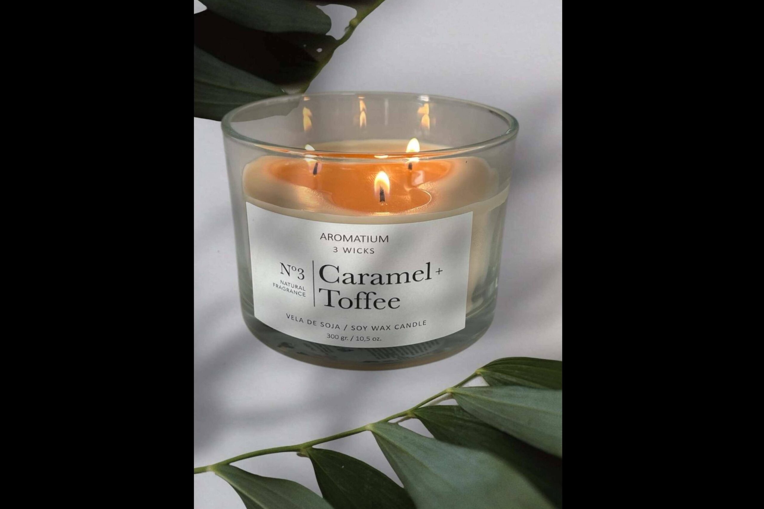 Caramelo y Toffee, el aroma navideño de La Boutique de las Velas en una vela de soja de 3 mechas