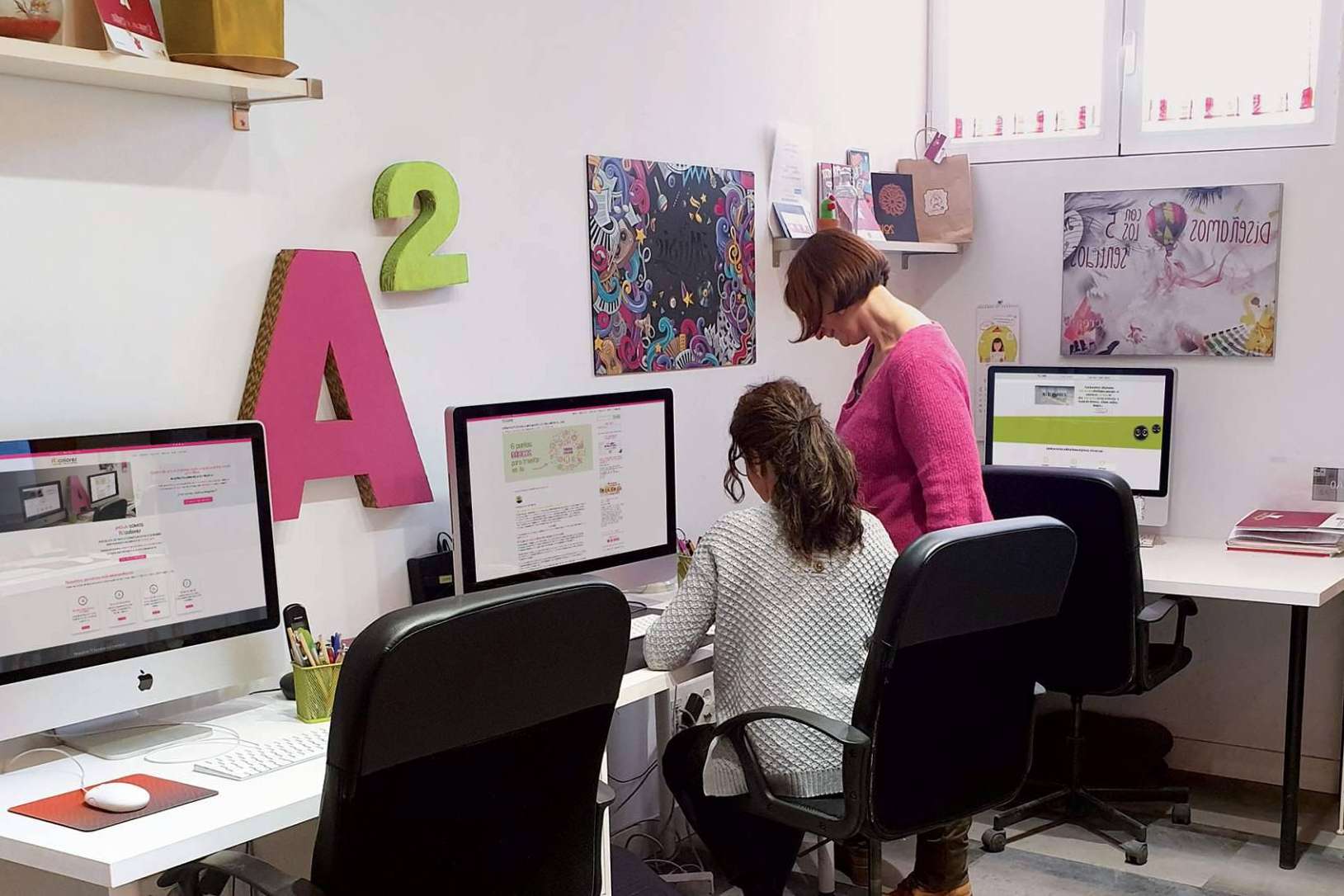 A2colores, soluciones innovadoras en diseño gráfico y branding desde Madrid