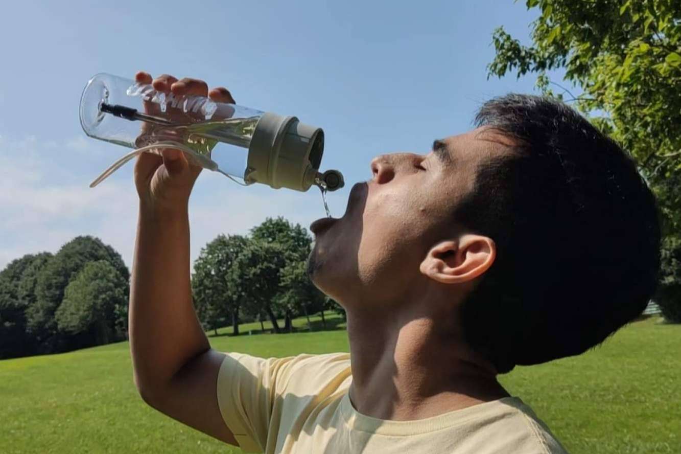 Ozeanic revoluciona la purificación del agua con su innovadora botella potabilizadora