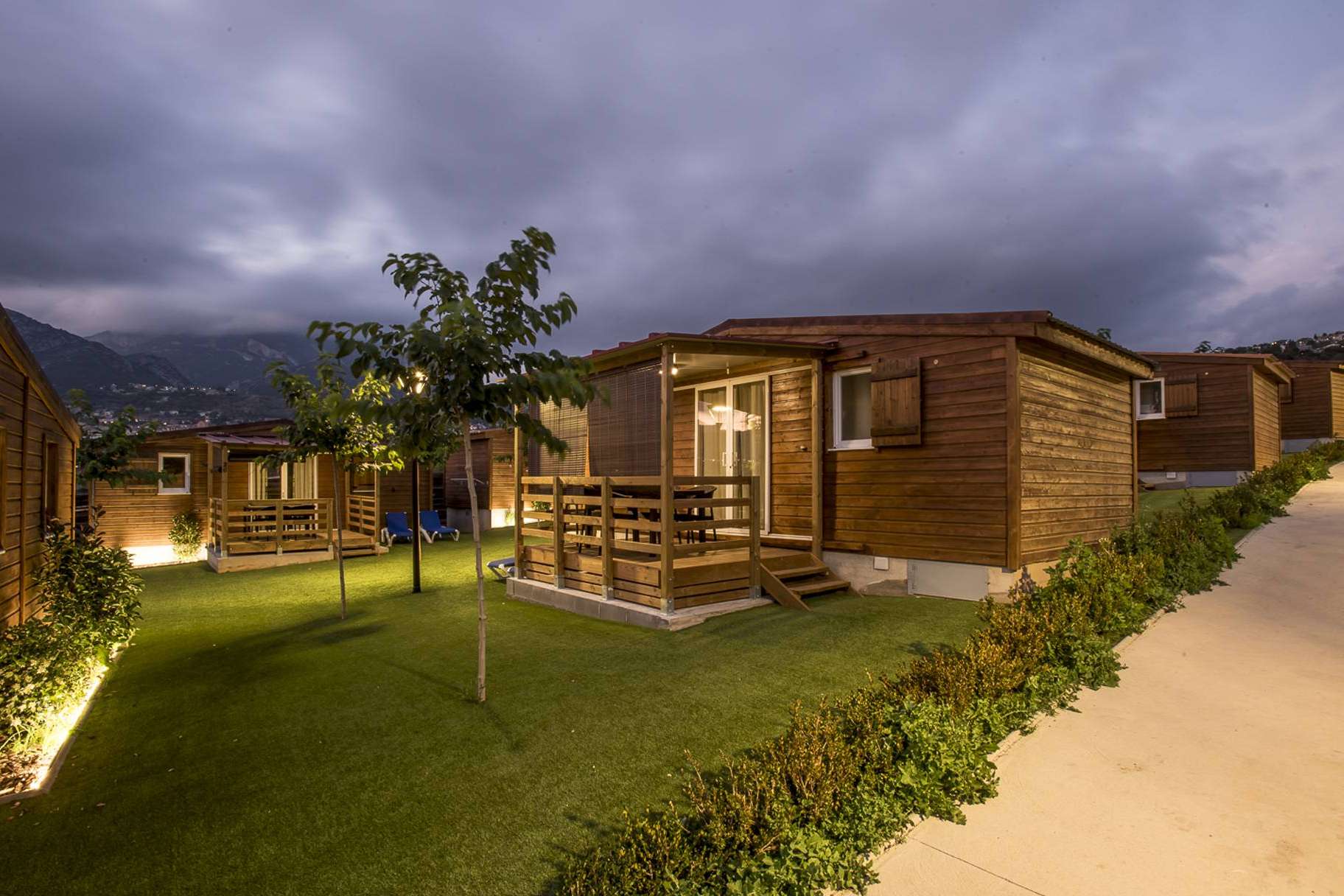 Berga Resort, camping en Barcelona con bungalows para disfrutar de la montaña en familia