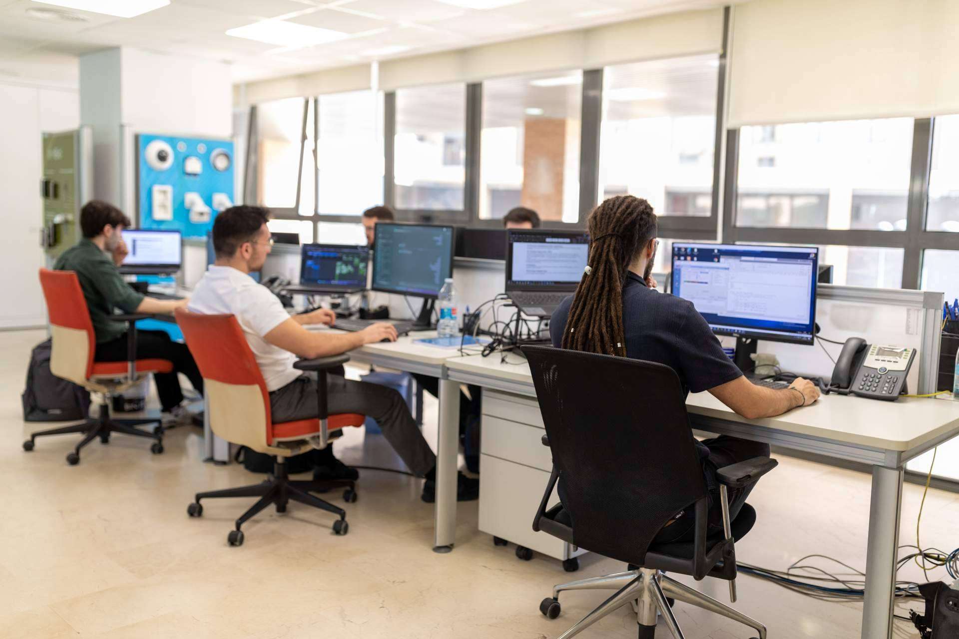 IEST orienta sobre la adaptación al Control Horario 2025 y la jornada laboral de 37,5 horas