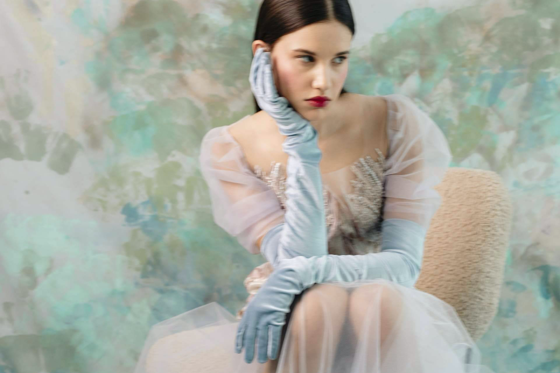 Alta costura emocional en Barcelona; Aleksandra Budnik presenta su universo de vestidos de novia únicos y servicios exclusivos