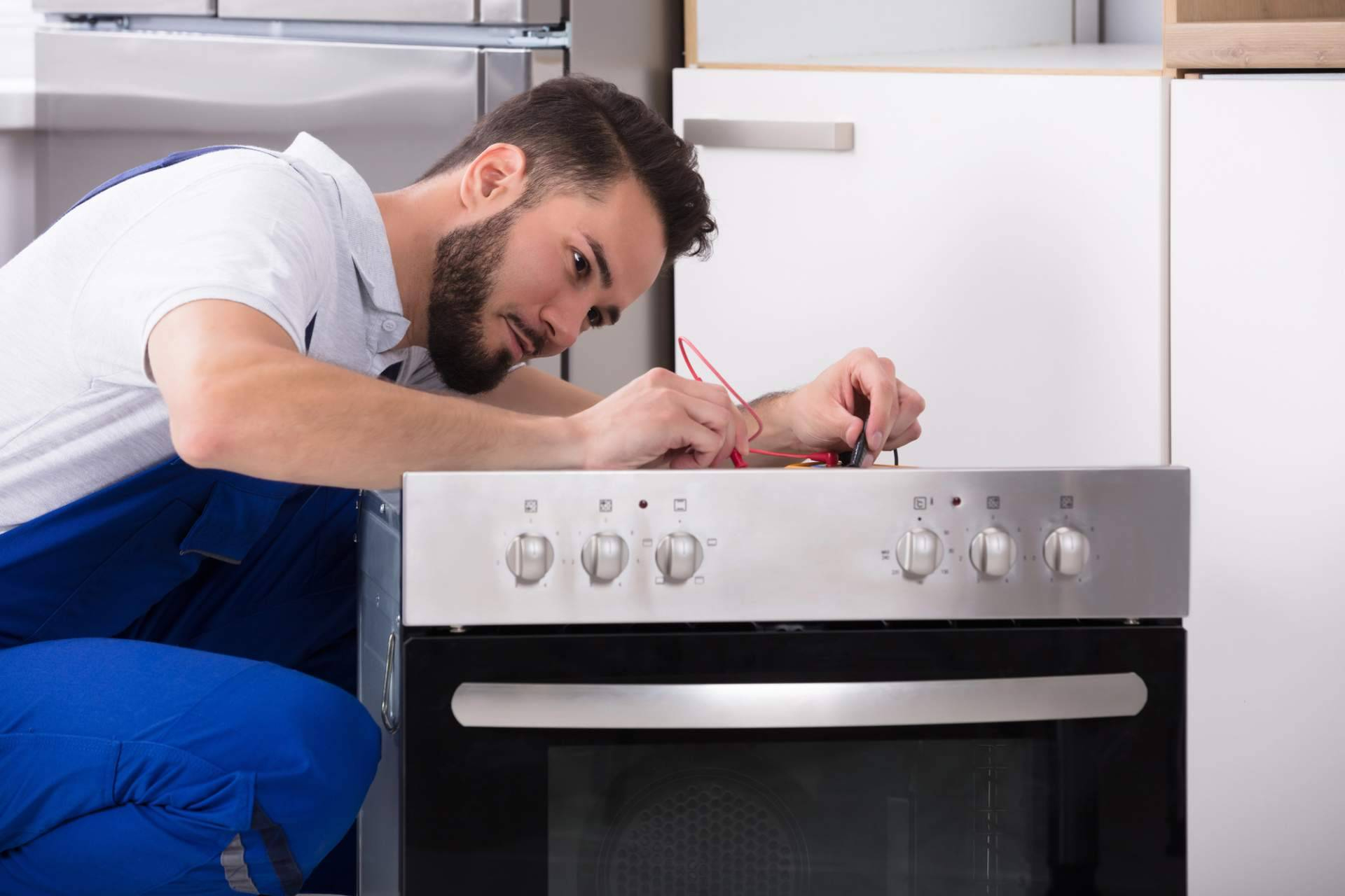 Arreglo a Domicilio refuerza su servicio técnico de hornos eléctricos en Tenerife con atención directa y especializada