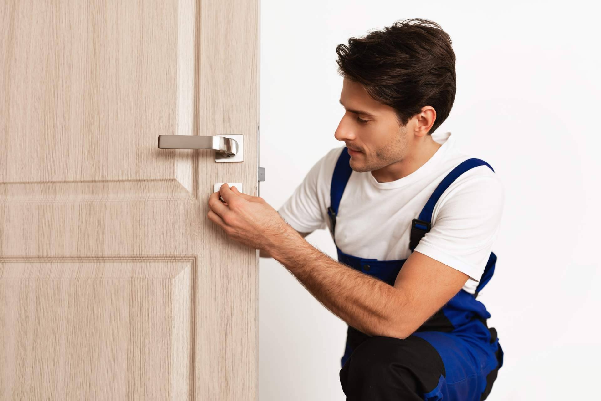 Cerrajeros Las Rozas, servicio urgente de apertura de puertas con asistencia técnica especializada