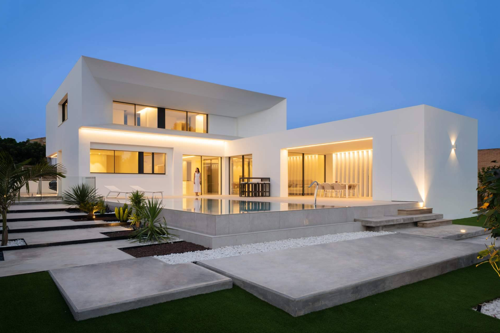 Arquitectura contemporánea con sensibilidad mediterránea, el sello de Raúl García Studio