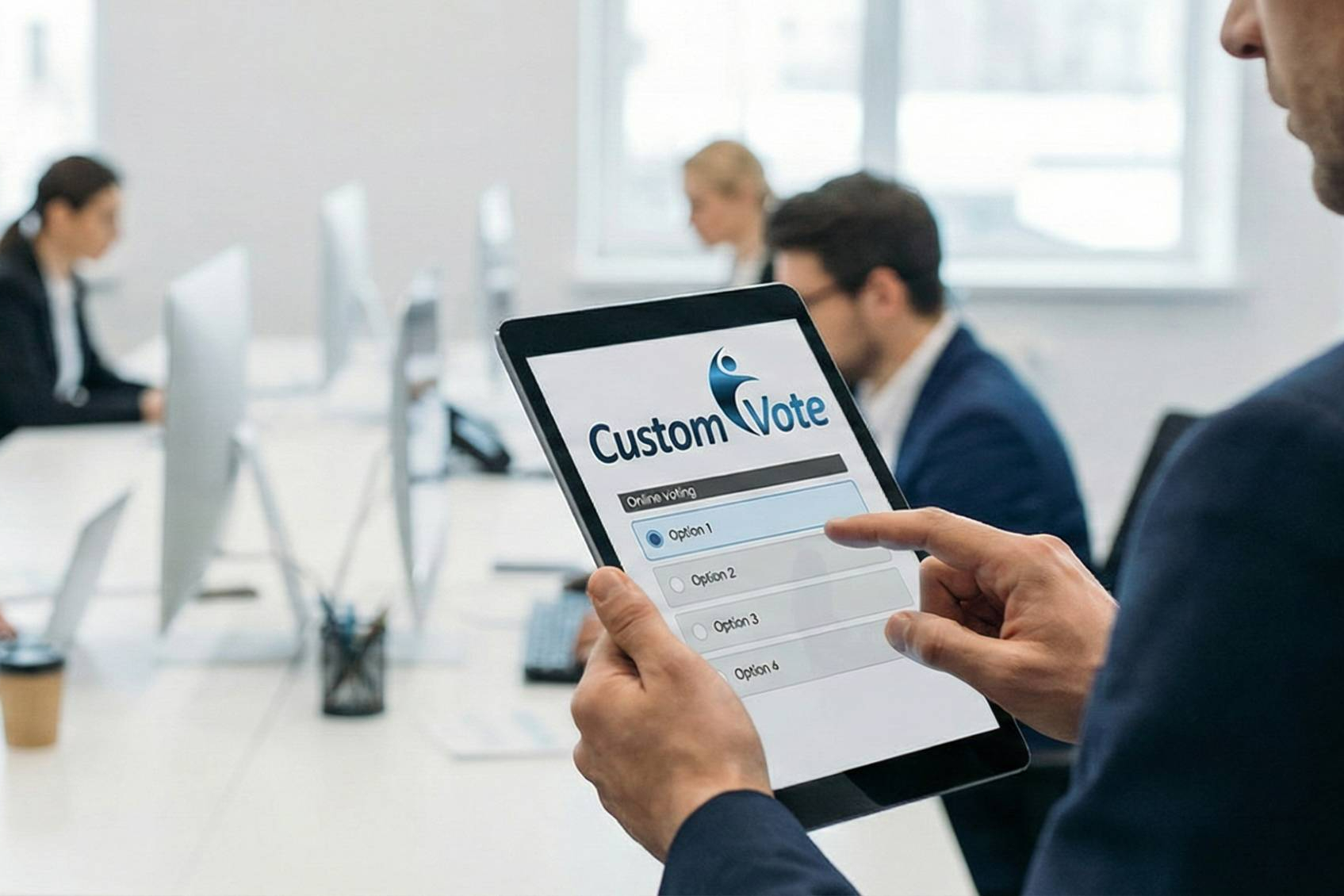 Custom Vote presenta un sistema de votación electrónica seguro con certificación SMS y auditoría verificable en tiempo real