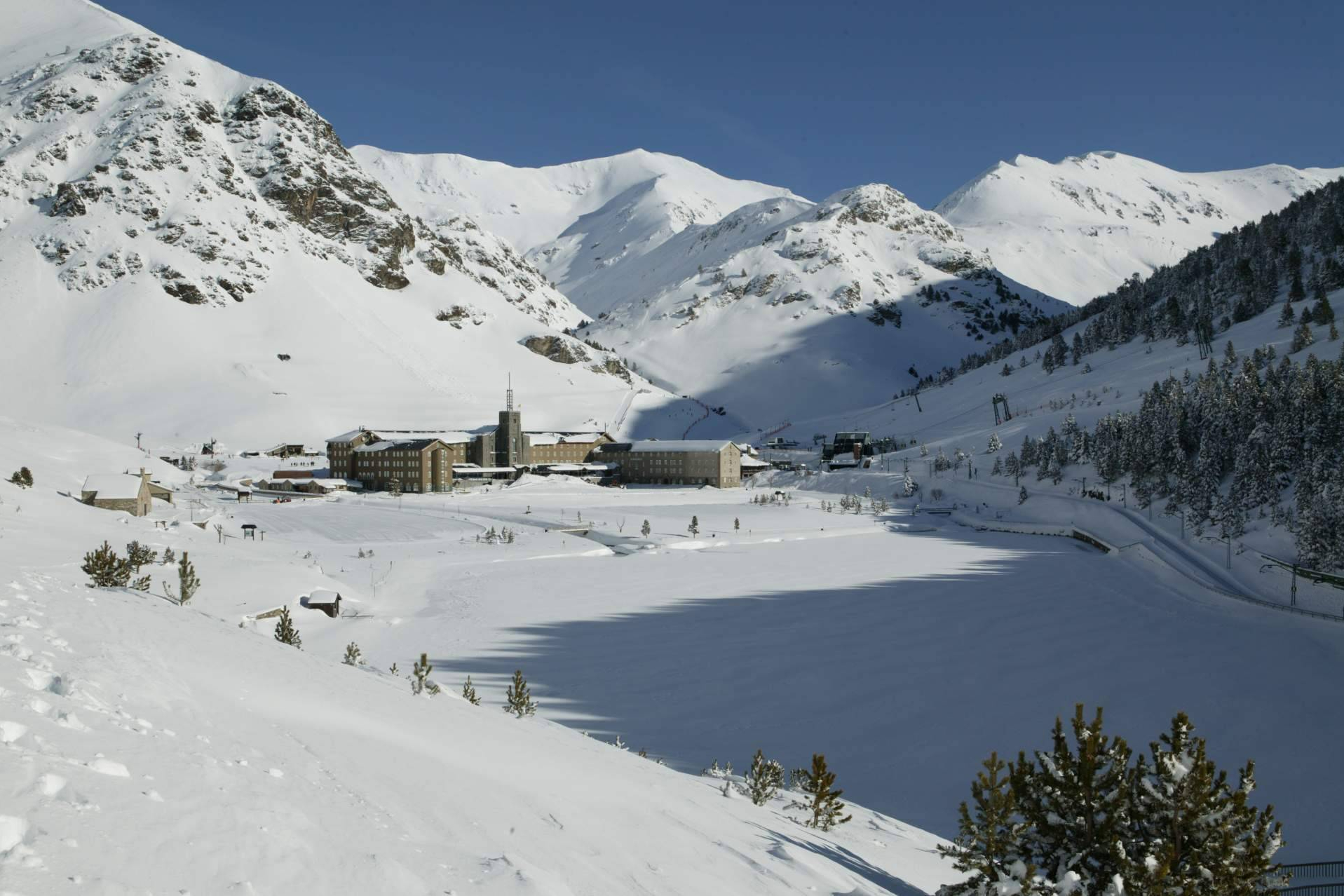 Hoteles imprescindibles para dar la bienvenida a 2026 en España