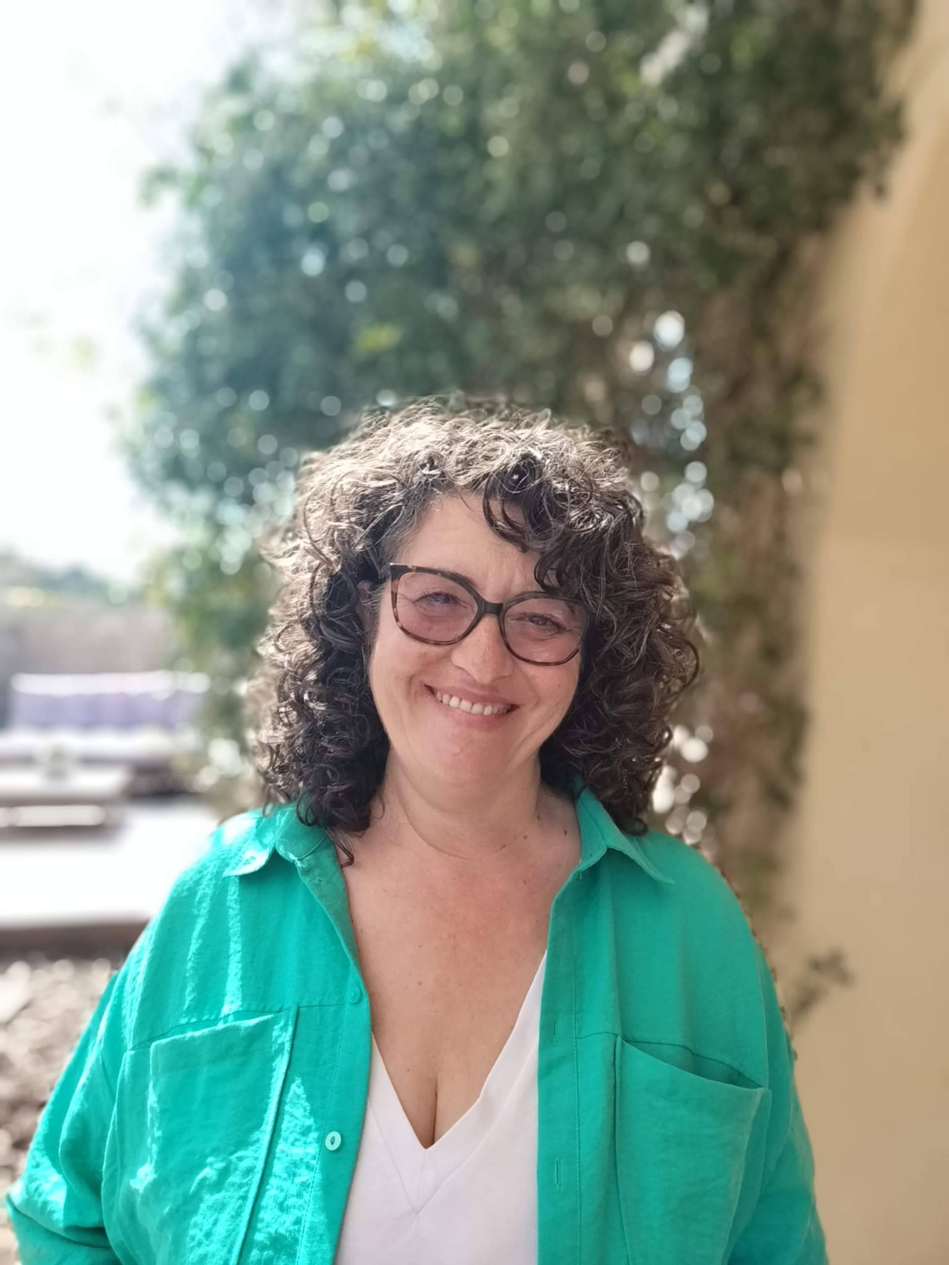 Victòria Tondo, fundadora de Sonrisa Álmica; referente en procesos de sanación emocional femenina
