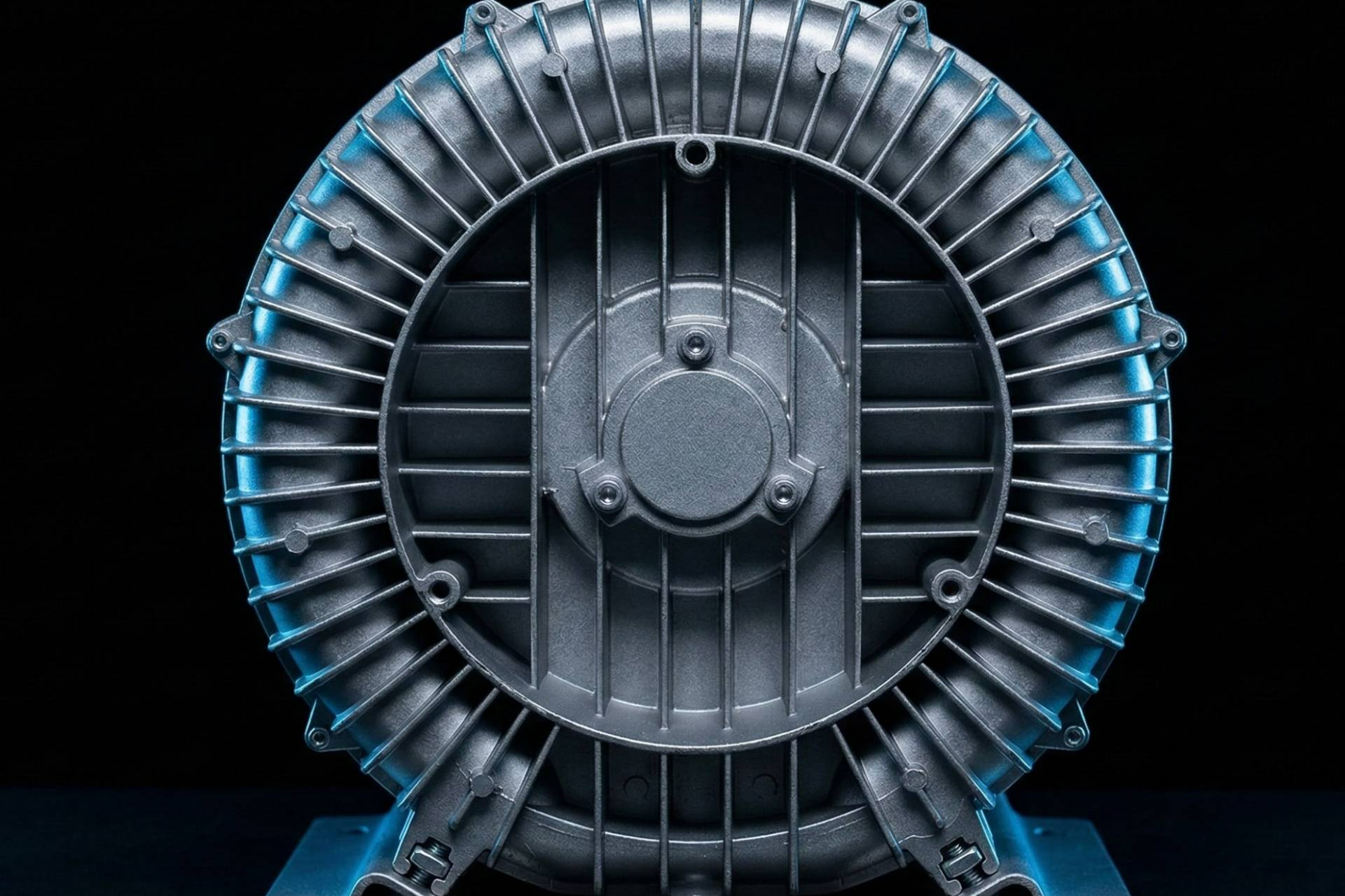 Airblow impulsa la ventilación eficiente en espacios industriales con su soplador de aire con turbina