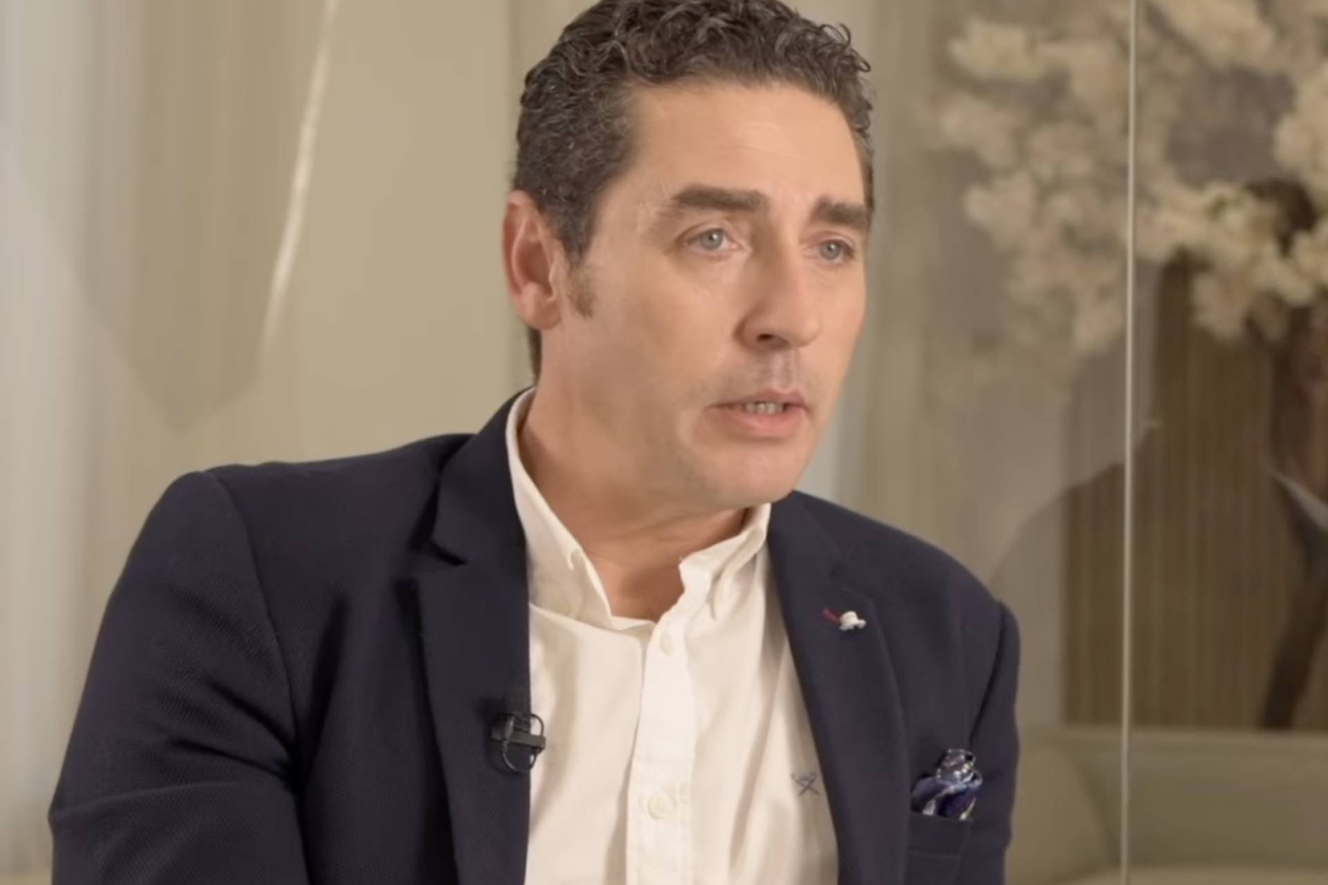 Entrevista al Dr. Sebastián Moya; visión integral en rinoplastia