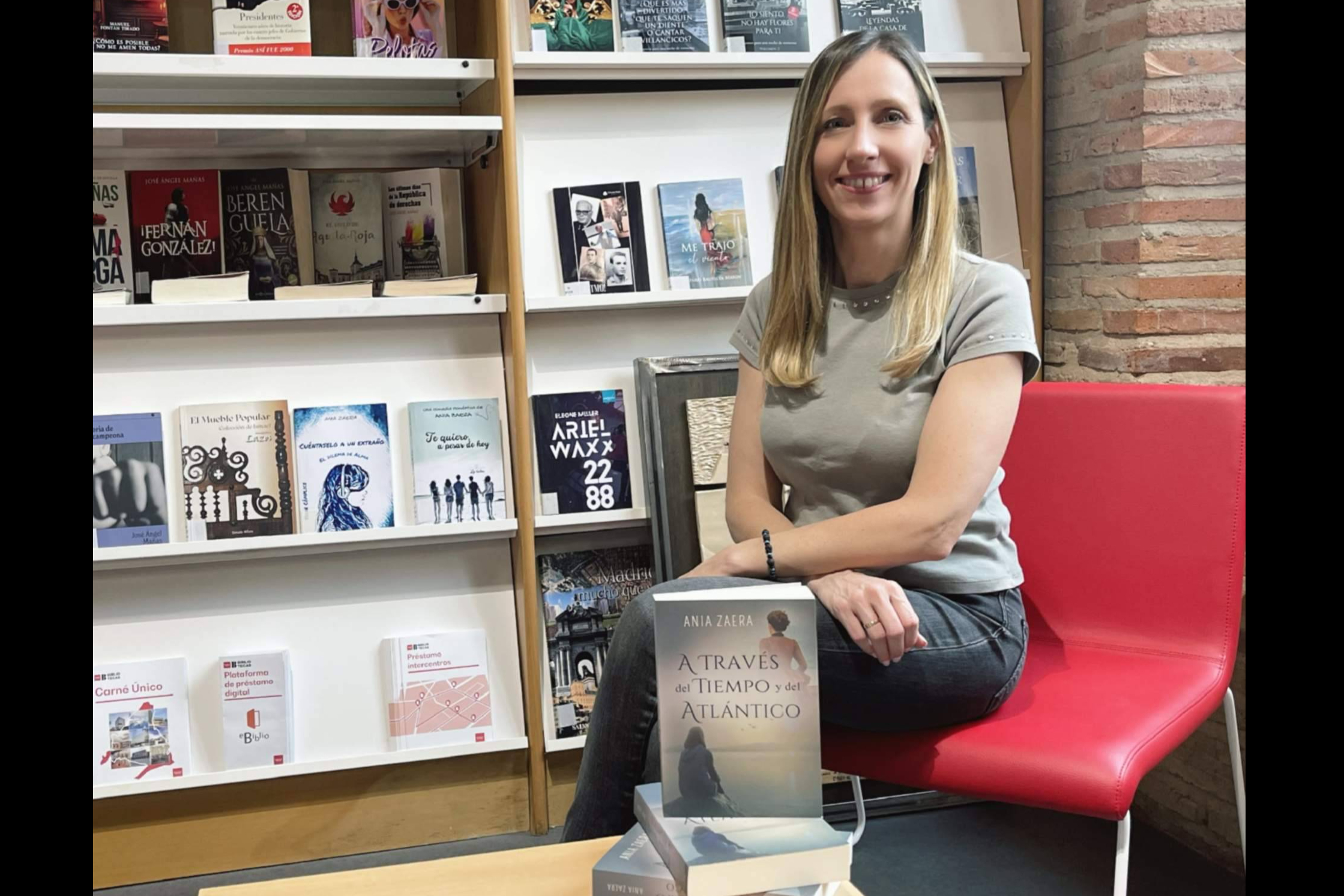 Ania Zaera presenta en el Día del Libro una novela que une 1912 y 2012 con un legado oculto
