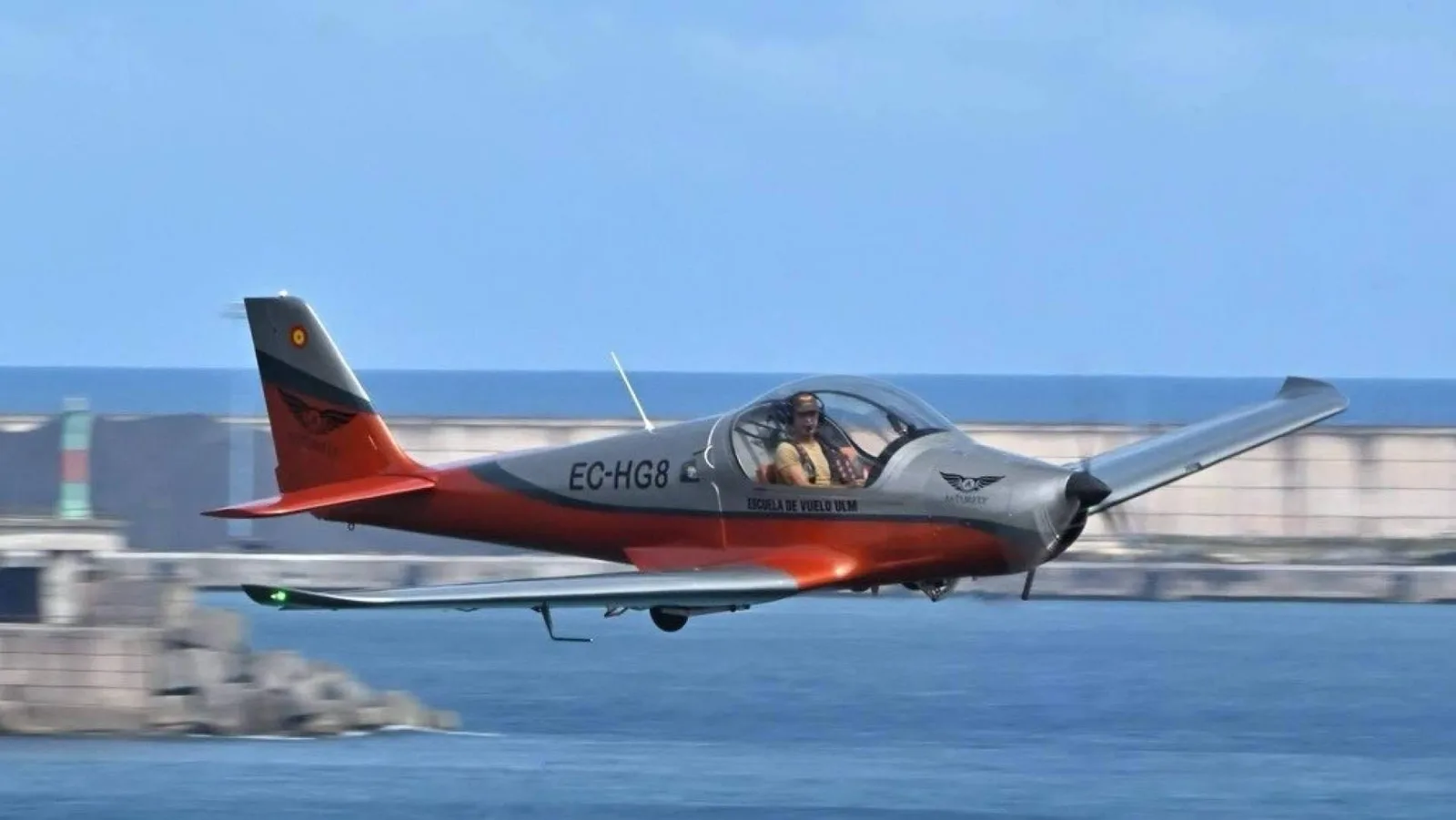 Asturfly impulsa la formación de pilotos ULM con una escuela de vuelo especializada en Asturias